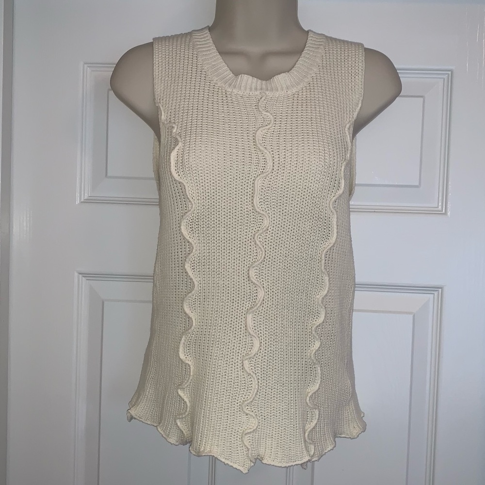 Le Lis Cream Knit Top